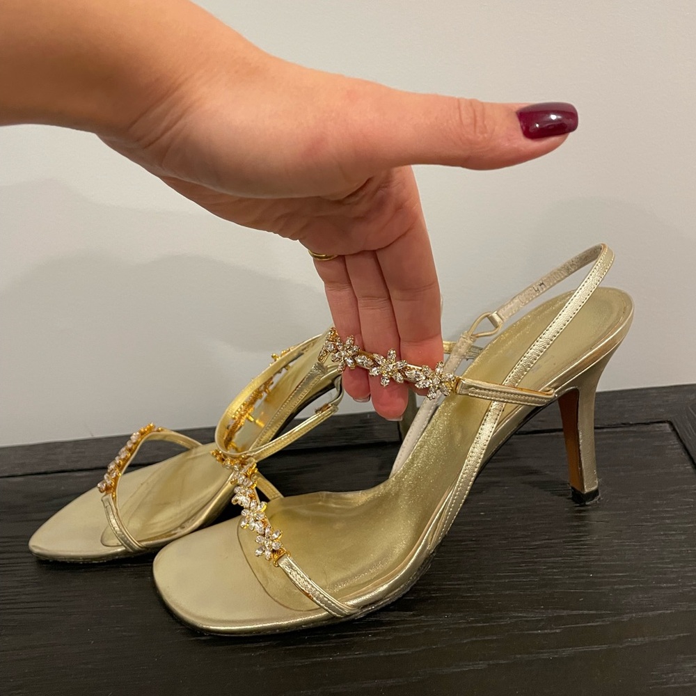 Stuart Weitzman Starstruck Gold Crystal Heels - Picture 3 of 9